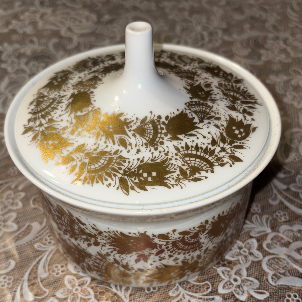 ROSENTHAL, Germany, Elegant White and Gold Lidded Dish $36